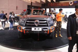 2021上海车展丨硬汉外观 时尚内饰 长城炮黑弹版预售价23万元起