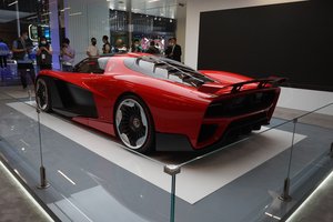 2021上海车展丨搭4.0T V8发动机 红旗S9超跑量产版国内首发