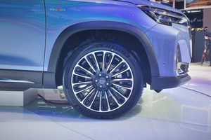 2.0T发动机加身 上海车展实拍捷途X90 PLUS