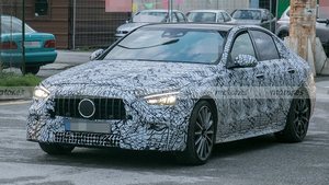 梅赛德斯-AMG C43谍照曝光 搭载2.0T发动机 或将于2021年内亮相