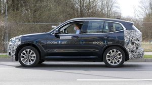 新款宝马iX3谍照曝光 或为双电机四驱版车型 造型和配置有望同步调整