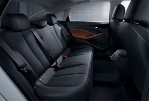 全新别克威朗Pro内饰官图发布 悬浮式连体大屏瞩目