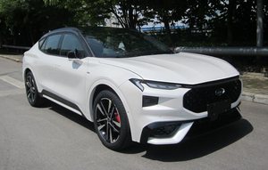 定位中大型轿跑SUV 搭载2.0T发动机 长安福特EVOS申报图曝光