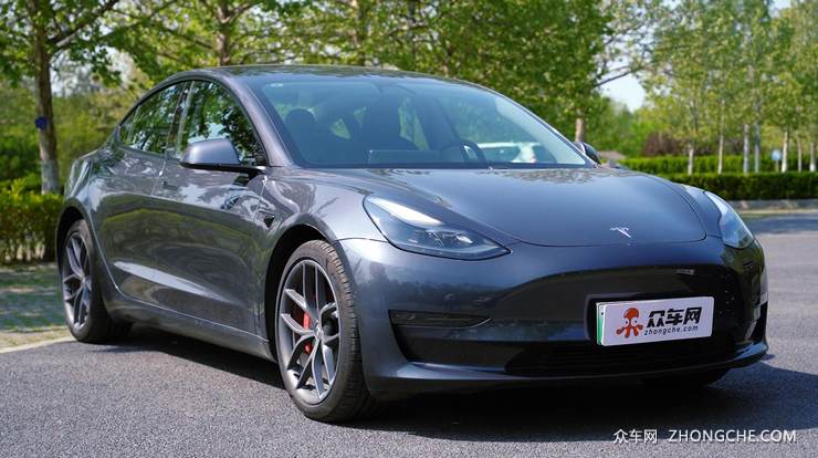 特斯拉车主谈刹车失灵，Model 3新老对比只得70分