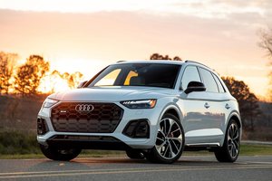 搭载3.0T V6发动机 新款奥迪SQ5或将于6月12日国内亮相