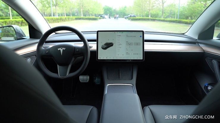 Model 3 高性能版3.3秒破百，花30万左右享百万级超跑性能车