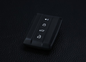 坦克300车钥匙换用全新设计 与坦克LOGO相呼应