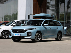 新宝骏Valli购车手册 大理天空值得入手