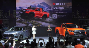 火力全开 双门短轴+博格华纳四驱 长城火炮上市售17.98万元