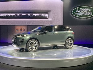 预售价39.00万起 2.0T+48V轻混 路虎揽胜极光L全球首发