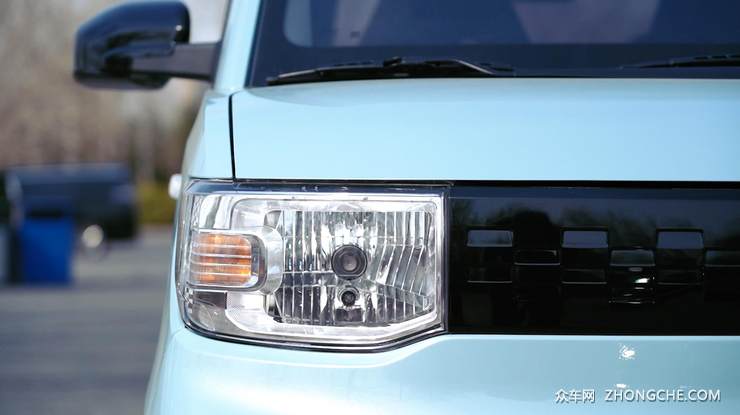 五菱Mini EV呆萌可爱 俘获钢铁直男青睐