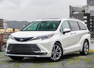 ​有望年内发布/明年上市 广汽丰田Sienna定名“赛那”