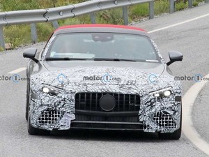 梅赛德斯-AMG SL低伪谍照 达800马力