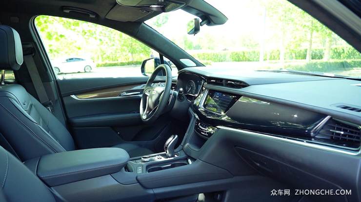 40万买豪华品牌中大型SUV 凯迪拉克XT6真香！