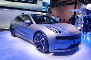 告别“里程焦虑” 2021上半年超700km续航轿车盘点