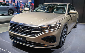 换装全新家族式设计 提供两种外观可选 上汽大众新款帕萨特正式发布