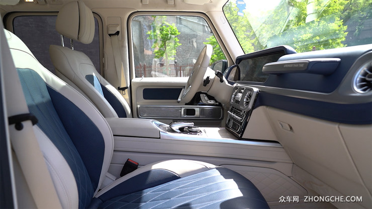 它不是很大 但你一定心甘情愿被它渣 试驾奔驰G500