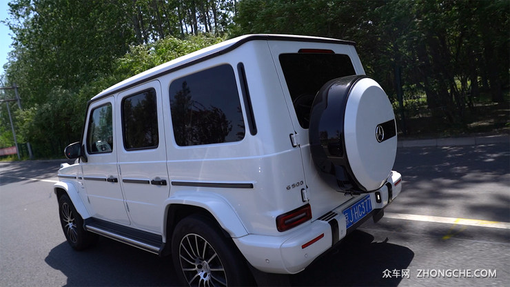 它不是很大 但你一定心甘情愿被它渣 试驾奔驰G500