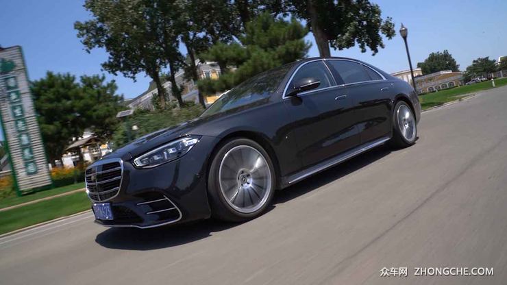 全新奔驰S500L  一次满足你对“好男人”的所有幻想