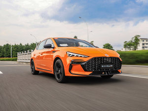 跑出运动奥运健儿风采 爱卡试驾MG6 PRO