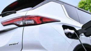更强动力 更大电池 全新三菱欧蓝德PHEV车型或于2022年发布