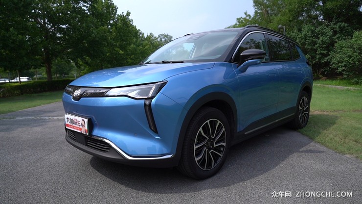 20万级 首款无人驾驶量产车威马W6不止能自动停车