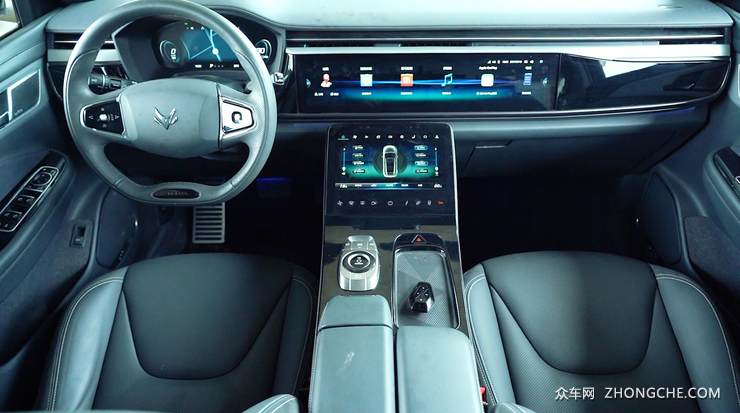 全面发展  极狐阿尔法T试驾后你会爱上的电动车