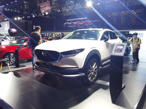 2021成都车展：转子是曾经，电动是未来，实拍马自达CX-30 EV