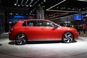 2021成都车展 | 精致的“小钢炮”  一汽-大众全新数字高尔夫GTI实拍