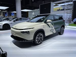 2021成都车展 | 王者之师涂装加持 小鹏G3i/P7 NBA联名款亮相