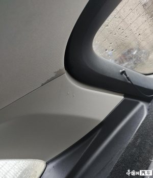天窗漏水至车厢成“水箱” 预防天窗漏水车主可以怎么做？