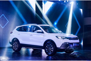 猎豹新CS10正式上市 售7.98-11.98万元