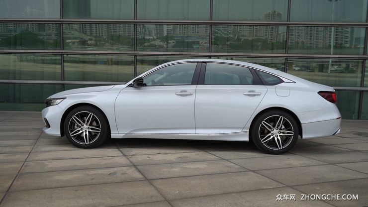 品质依旧 试驾2022款广汽本田雅阁