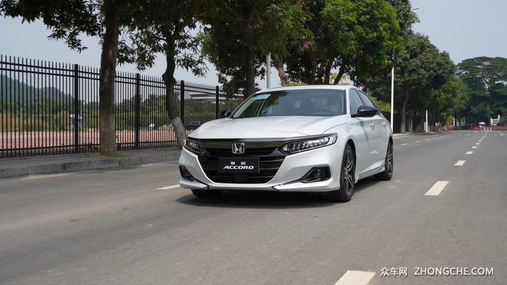 品质依旧 试驾2022款广汽本田雅阁