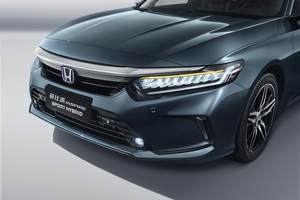 中文名称命名“英仕派” 定位中期改款车型 新款东风本田INSPIRE下线