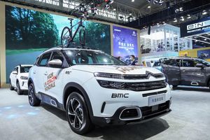 限量500台 配备专属车贴 天逸C5 AIRCROSS骑适版首发