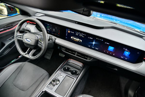三款20万级的SUV，智能化和网联化已是基操勿6皆坐
