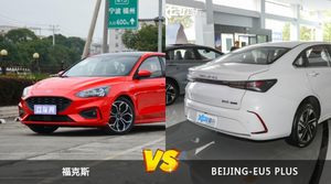 买福克斯还是BEIJING-EU5 PLUS？哪款车配置更丰富？