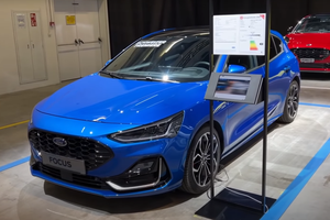 搭载全新SYNC 4车机系统 新款福特福克斯实车亮相