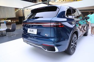 吉利城市快闪店落地西单更新场 星越L同步亮相 秀旗舰SUV硬实力