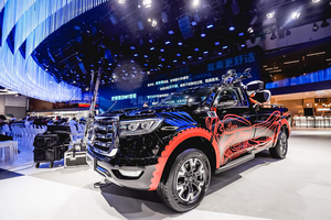 车斗可装载两架摩托 长城机车炮上市售14.98万元起