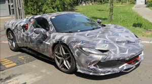 搭载3.0T V6发动机 硬顶敞篷设计 法拉利296 Spider敞篷版谍照曝光