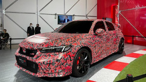 搭载2.0T发动机 有望配备四驱系统 全新本田思域TYPE R原型车亮相
