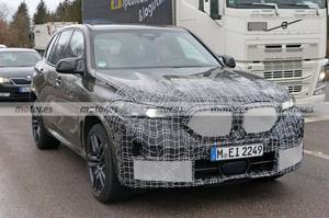 沿用4.4T V8发动机 新款宝马X5 M最新谍照曝光 有望于今年内亮相