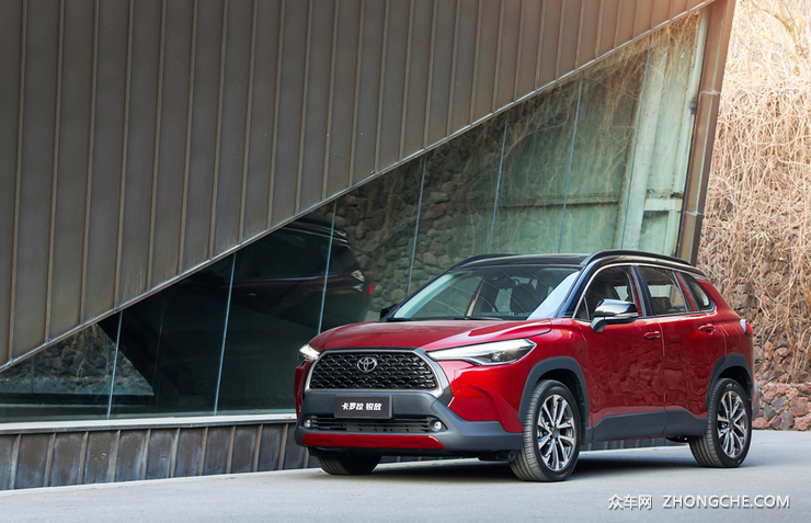 12.98万元起售，标配2.0L+CVT，卡罗拉锐放值得购买吗？