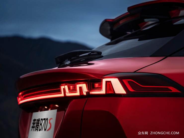奔腾B70S开启预售 11.09-14.39万元 轿跑SUV“身材”你爱了吗？