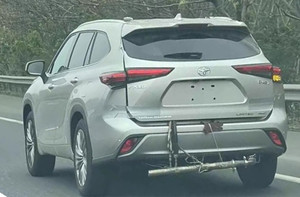 第四代汉兰达将推2.0T燃油版车型 实车曝光 有望2季度亮相