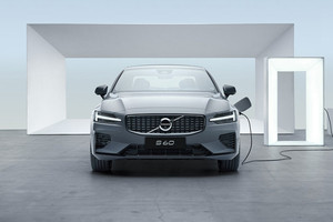 新款沃尔沃S60 T8车型官图发布 外观微调 6月底上市