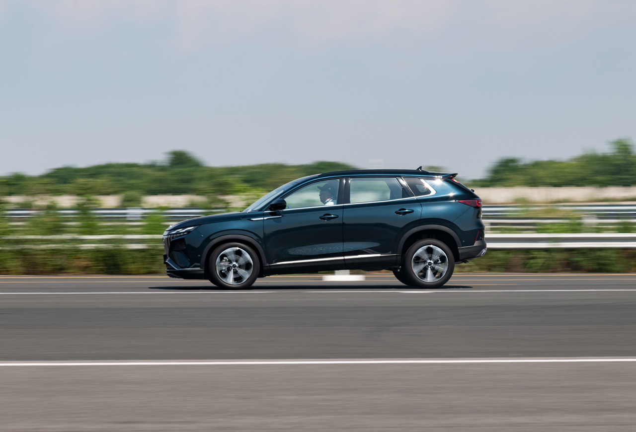 试驾东风风神皓极,5座suv的专业性能测试