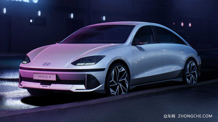 现代Ioniq 6官图发布，带有沉浸式霓虹灯座舱，对手锁定Model 3